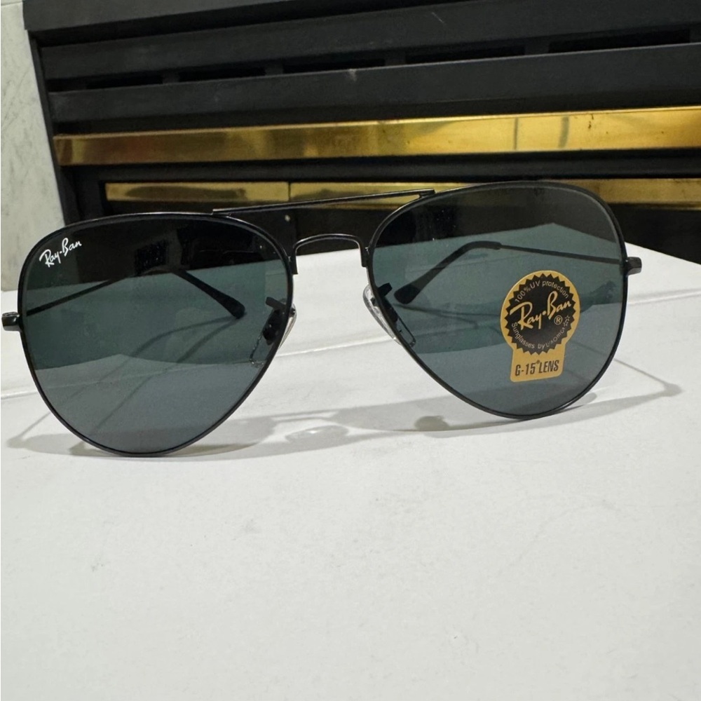 Ray-Ban Black Aviator Sunglasses